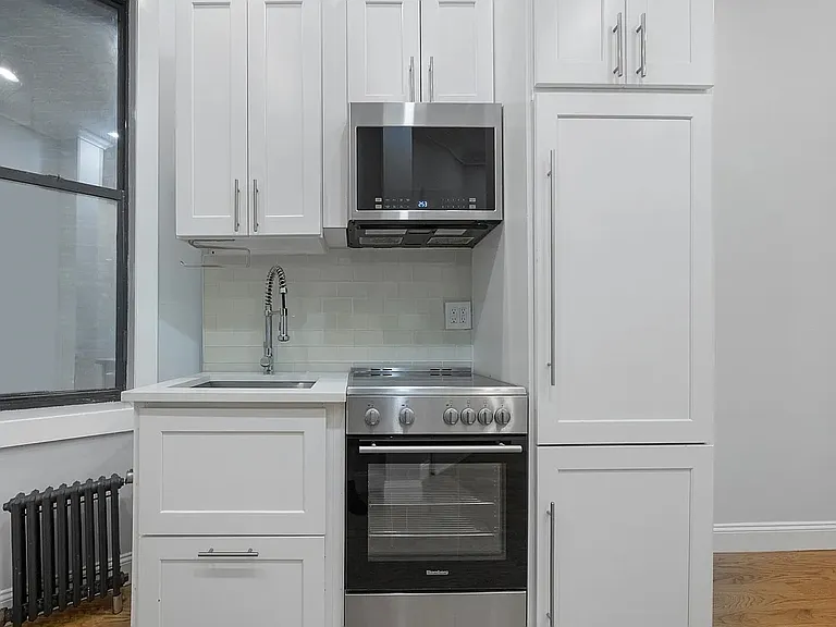 345 E 92nd St #1-A — Photo 5
