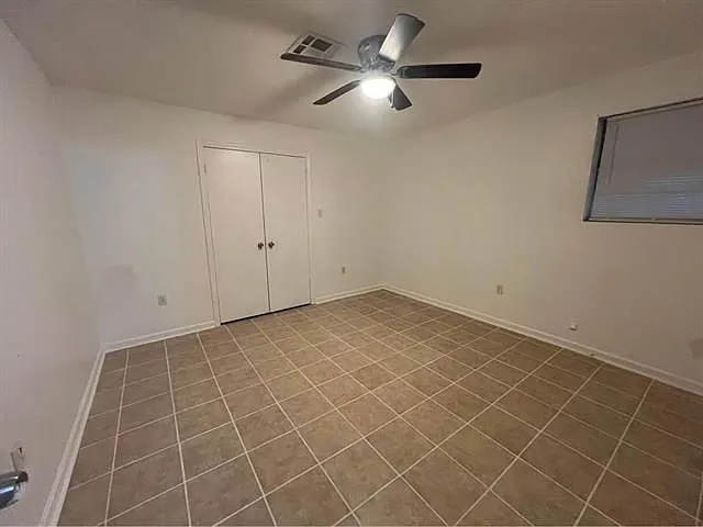 2 bed, 1.0 bath, 1000 sqft, $1,325 — Photo 3