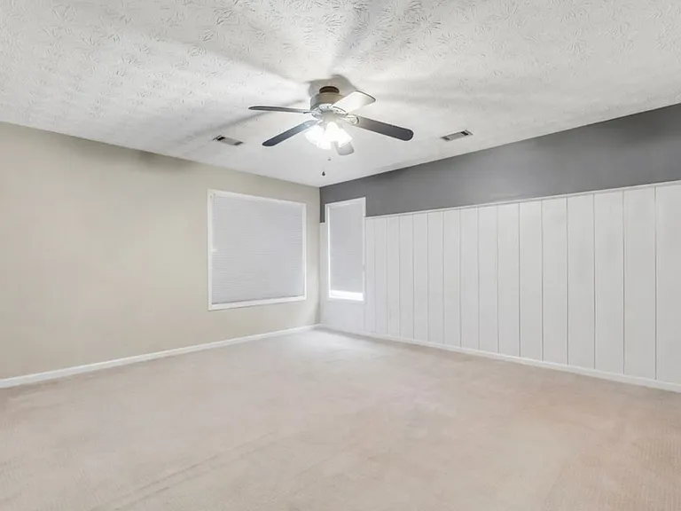 260 Weatherly Dr — Photo 18