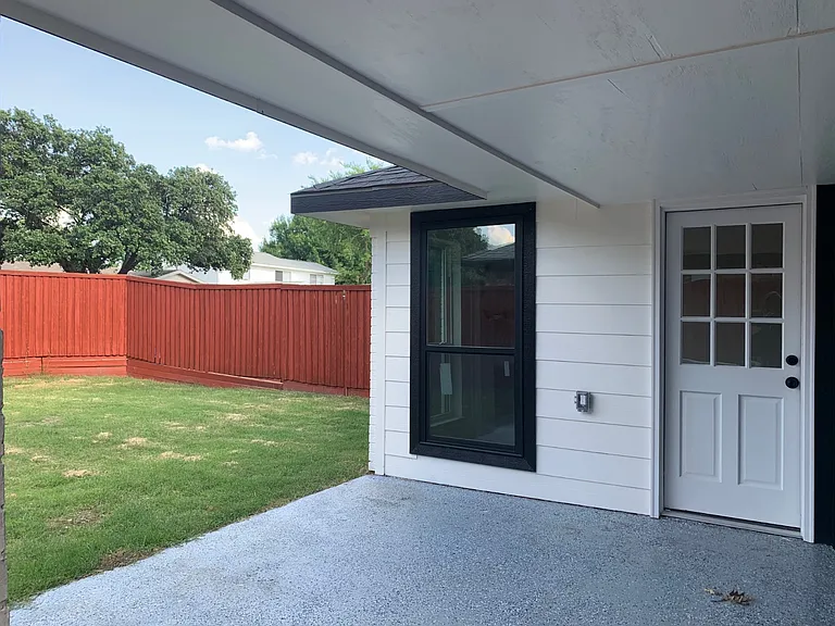 336 Lakewood Ct — Photo 25