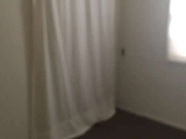 17 S Main St, Williamstown, NJ 08094