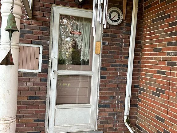2nd image of 1712 Cypress Ave