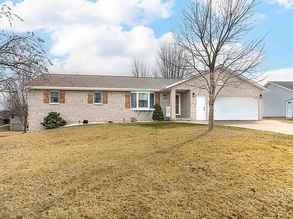 2nd image of 602 Willow Rdg S