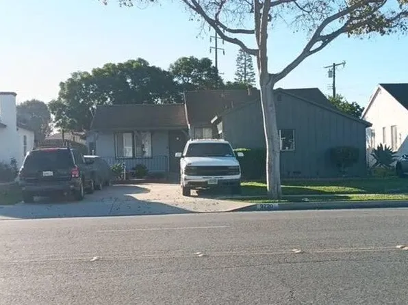 9220 Foster Rd, Bellflower, CA 90706
