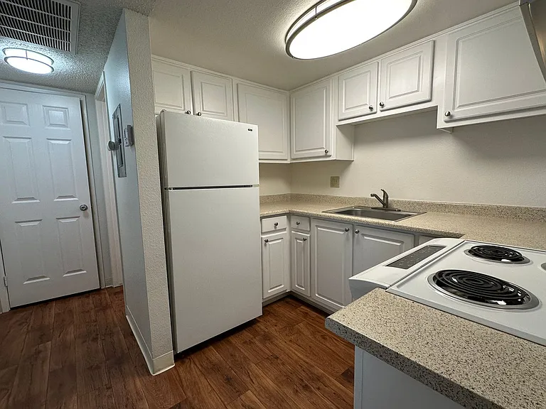 Northridge Terrace Apartments ~ A Hidden Gem! — Photo 4