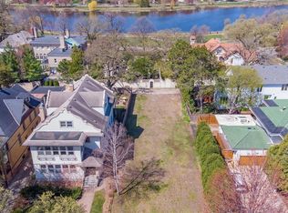 2208 Irving Ave S, Minneapolis, MN 55405