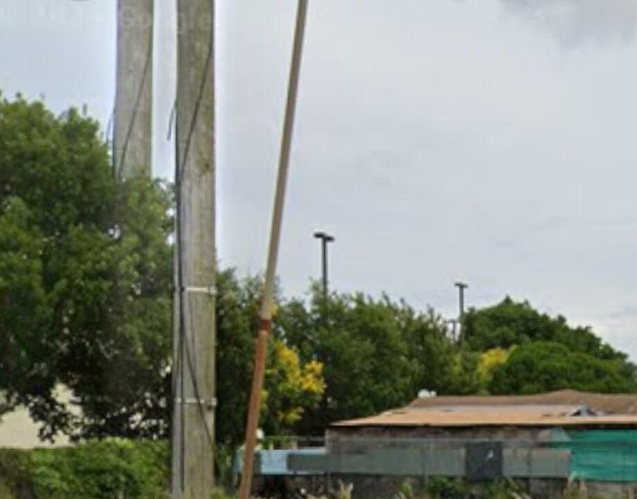 1st image of 18215 NW 7TH Avenue
