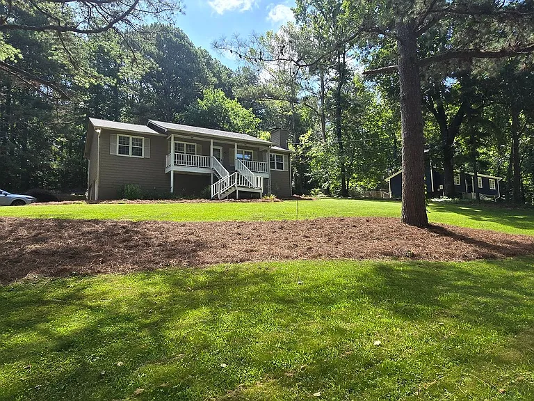 132 Johnson Dr — Photo 23