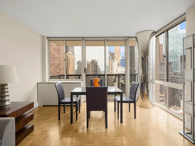 255 E 49th St #26A — Photo 3