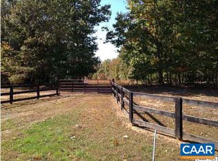 9969 Howardsville Rd, Howardsville, VA 24562