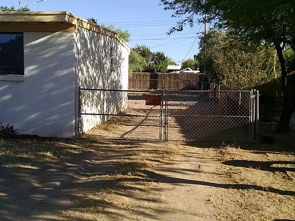 extra parking with RV gate