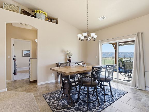 5th image of 1081 20th Rd