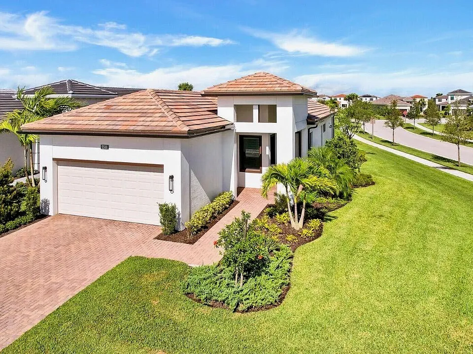 5501 Santa Rosa Ln