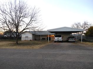 1102 Hickory St, Big Spring, TX 79720