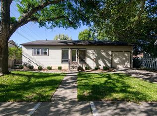 2420 N Circle Dr, Ann Arbor, MI 48103