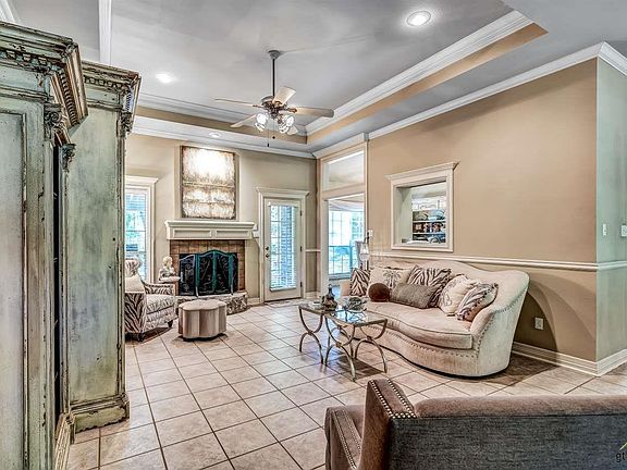 5th image of 23609 Parkview Dr