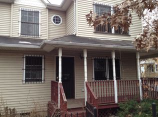 633 S 18th St, Newark, NJ 07103