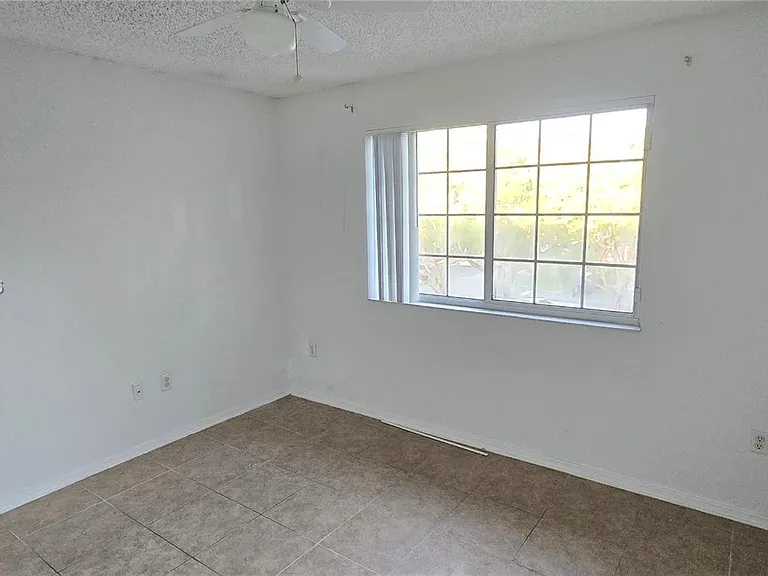 4149 N Haverhill Rd #1619 — Photo 17