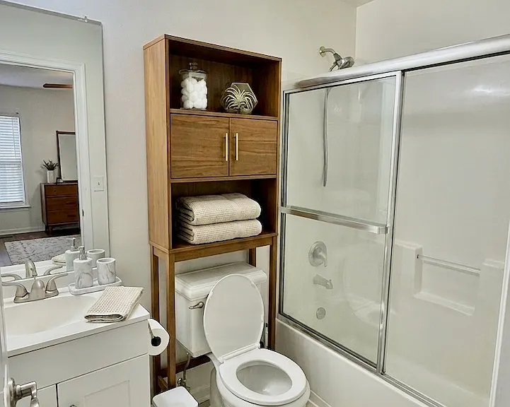Secondary Ensuite Bath Virtually Staged