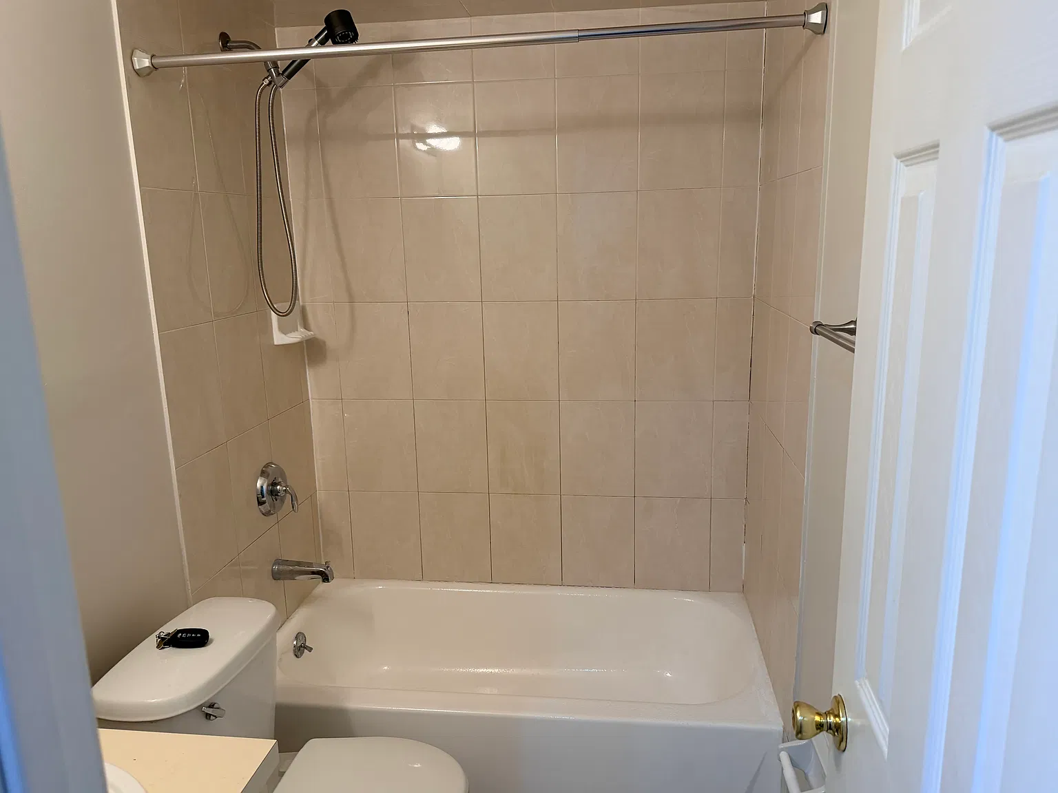 1 bed, 633 sqft, $1,700 — Photo 3