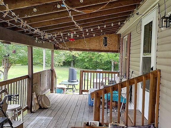 2nd image of 2934 Rosemary Ave