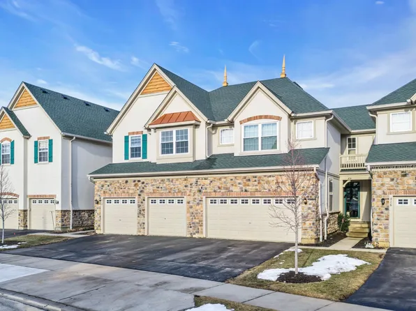 414 Bay Tree Cir, Vernon Hills, IL 60061