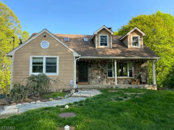 94 Walnut Valley Rd, Blairstown Twp., NJ 07832
