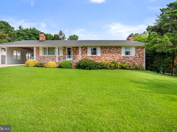4208 Howard Rd, Beltsville, MD 20705