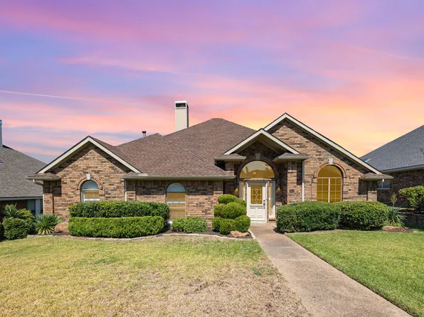 1307 Ponderosa Pine Ln, Carrollton, TX 75007