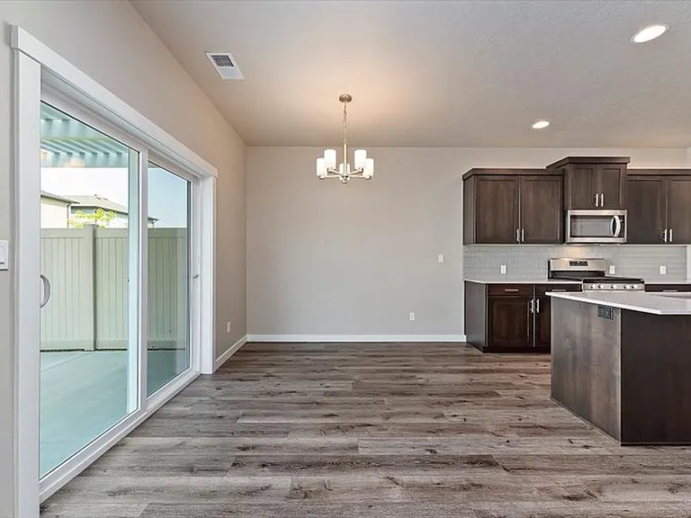 3093 N Summermoon Ave — Photo 10