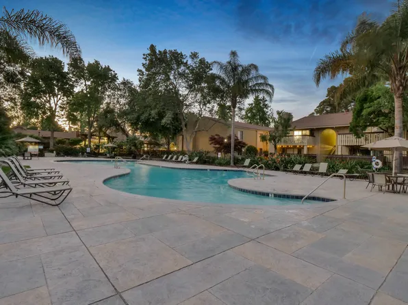 Summerwood Apartments