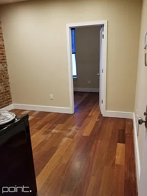 Rented by Point NYC | media 11