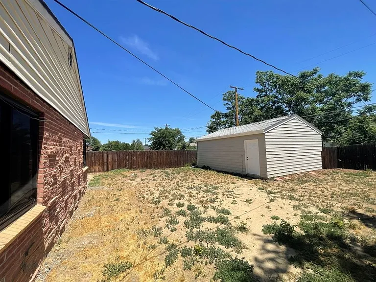 2220 Ironton St — Photo 18