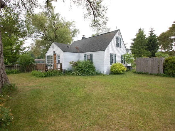 3507 N Huron Rd, Pinconning, MI 48650