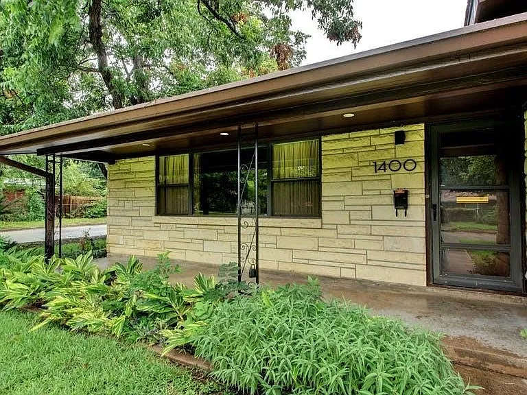 1400 Larkwood Dr — Photo 27