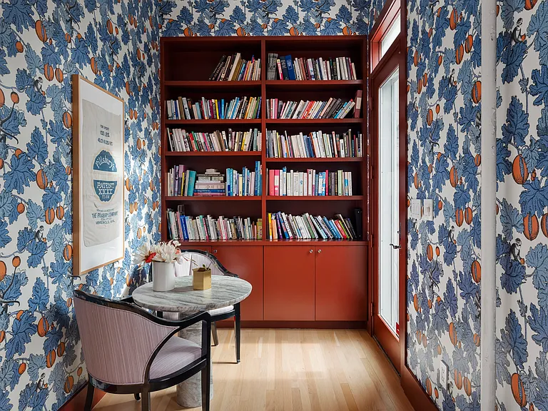 160 Ainslie St #1 — Photo 34