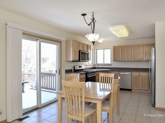 4th image of 9811 Chetwood Dr