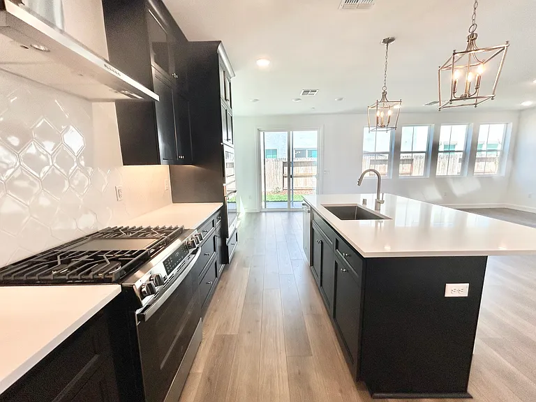 339 Glass Beach Dr — Photo 6