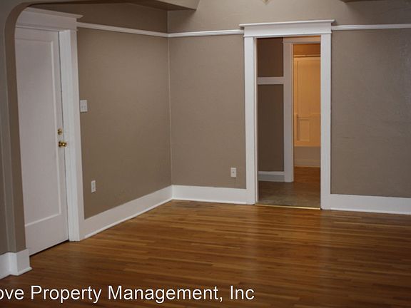4th image of 2214 Broadway St APT 10