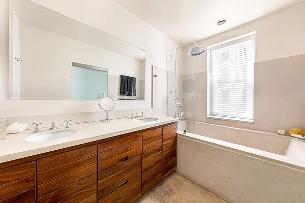 Sold by Douglas Elliman | media 21