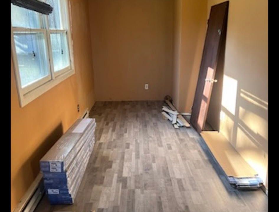 1st image of 367 Lincoln Blvd #1