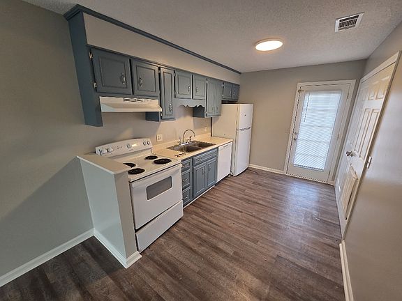 4th image of 230 Lanier Dr #281