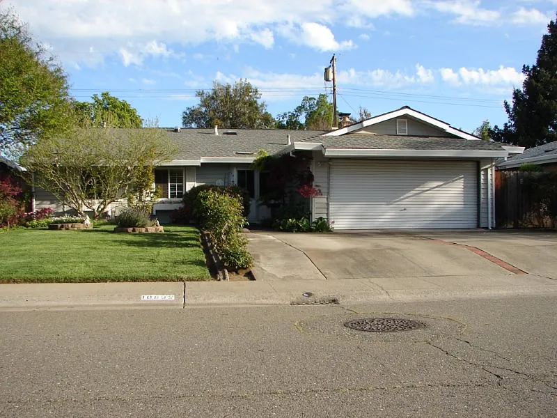 10832 Berwick Way photo 1