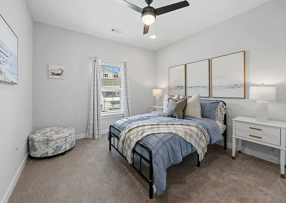 Zephyr Apartments