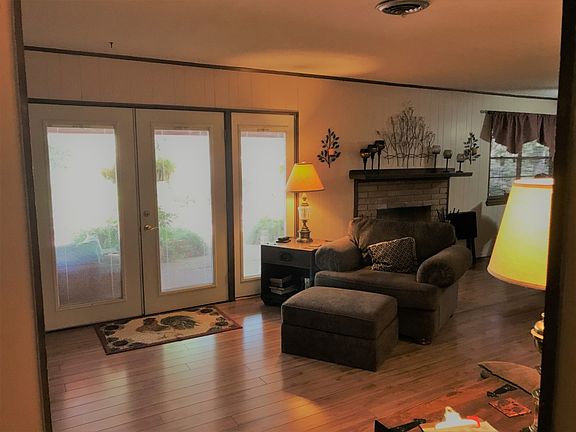 4th image of 1050 W Ebony Dr