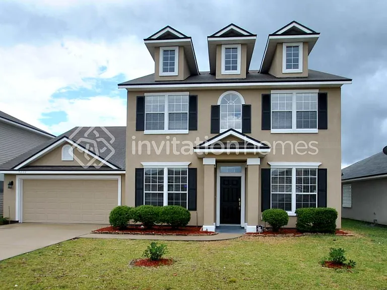 9260 Prosperity Lake Dr — Photo 1