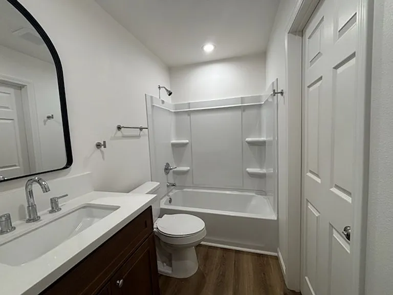942 W El Morado Ct #C — Photo 12