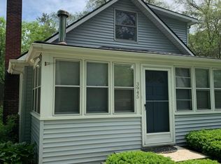 3945 Beach Ter, West Bloomfield, MI 48323