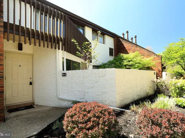 803 Stratford Dr APT 11, State College, PA 16801