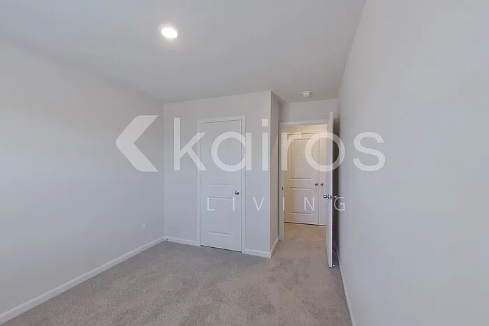 2431 Banyon Cir — Photo 21